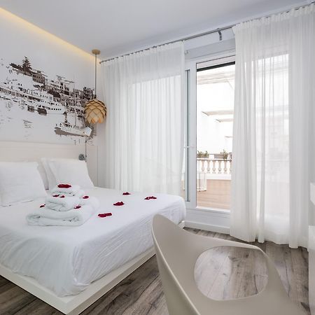Hotel Abril 37 Ciutadella  Bagian luar foto