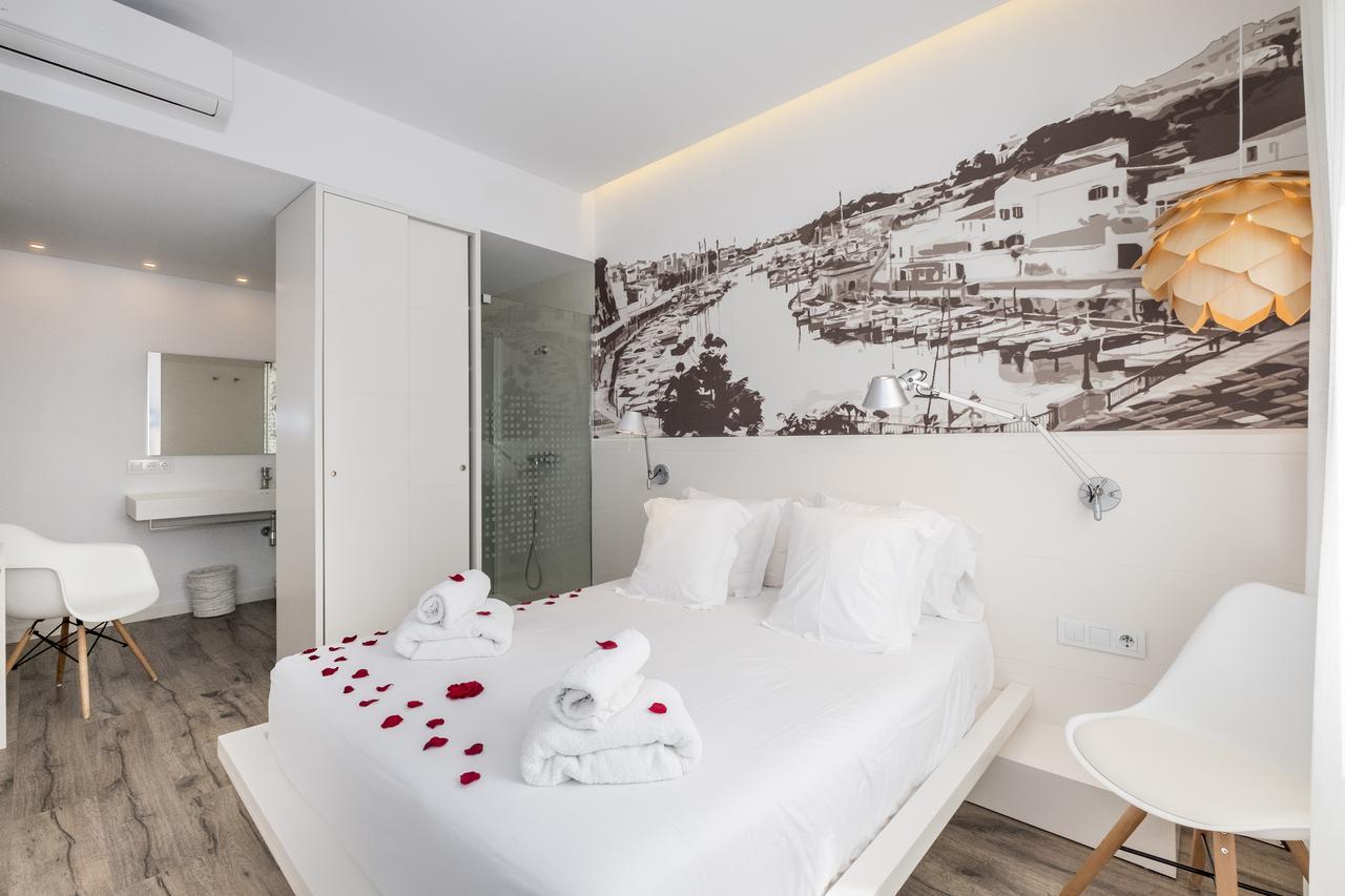 Hotel Abril 37 Ciutadella  Bagian luar foto