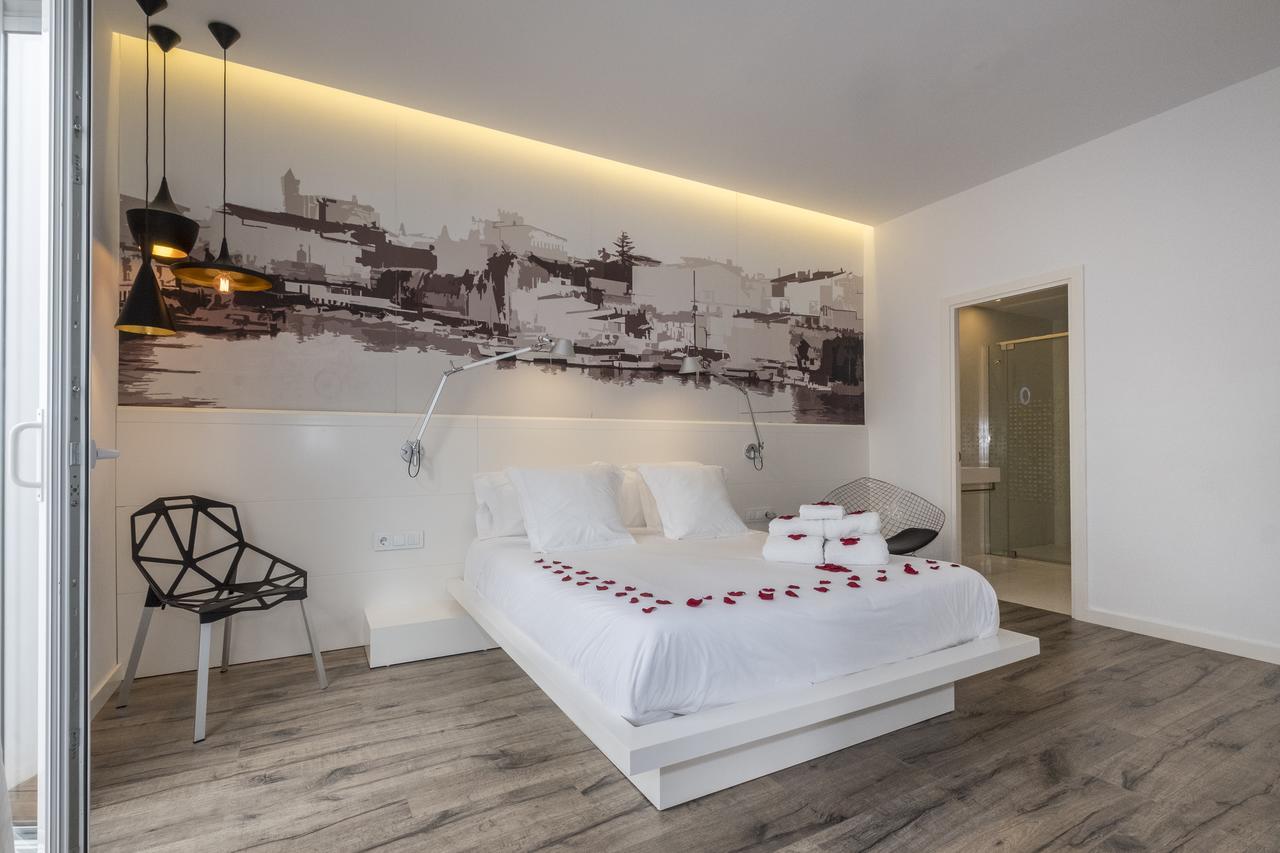 Hotel Abril 37 Ciutadella  Bagian luar foto
