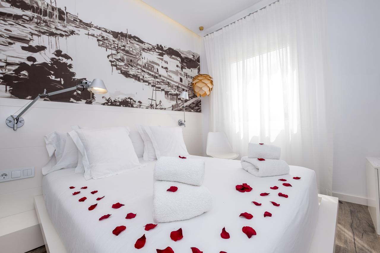Hotel Abril 37 Ciutadella  Bagian luar foto