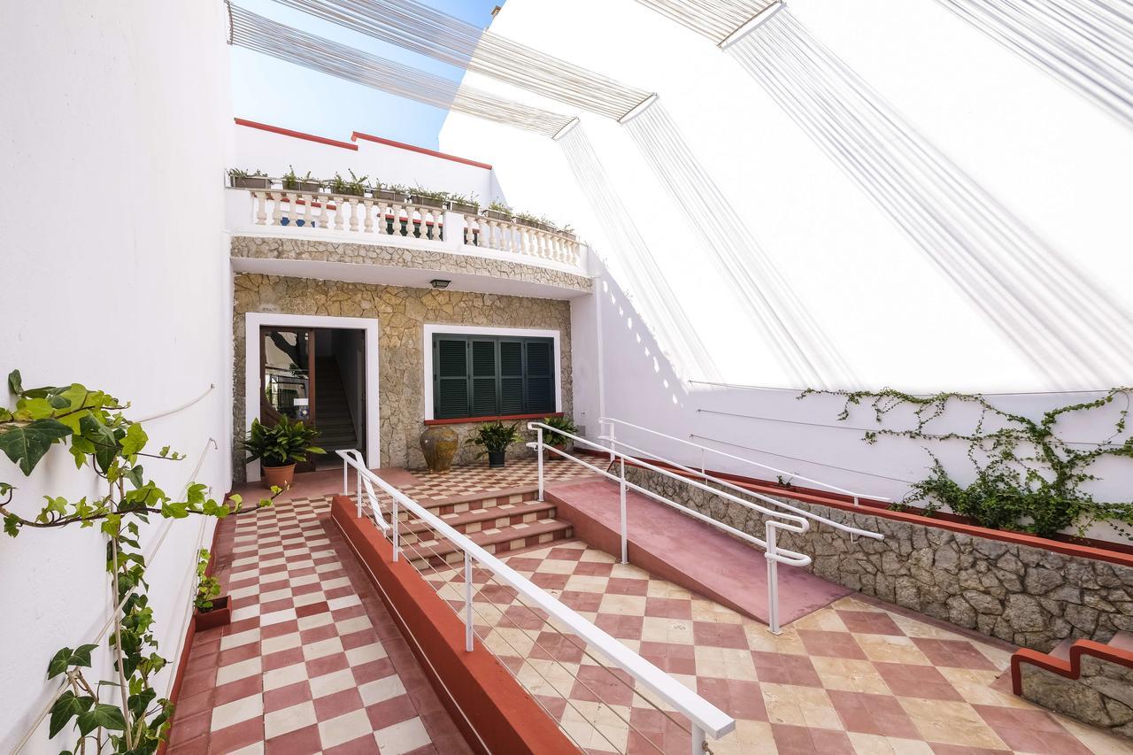 Hotel Abril 37 Ciutadella  Bagian luar foto
