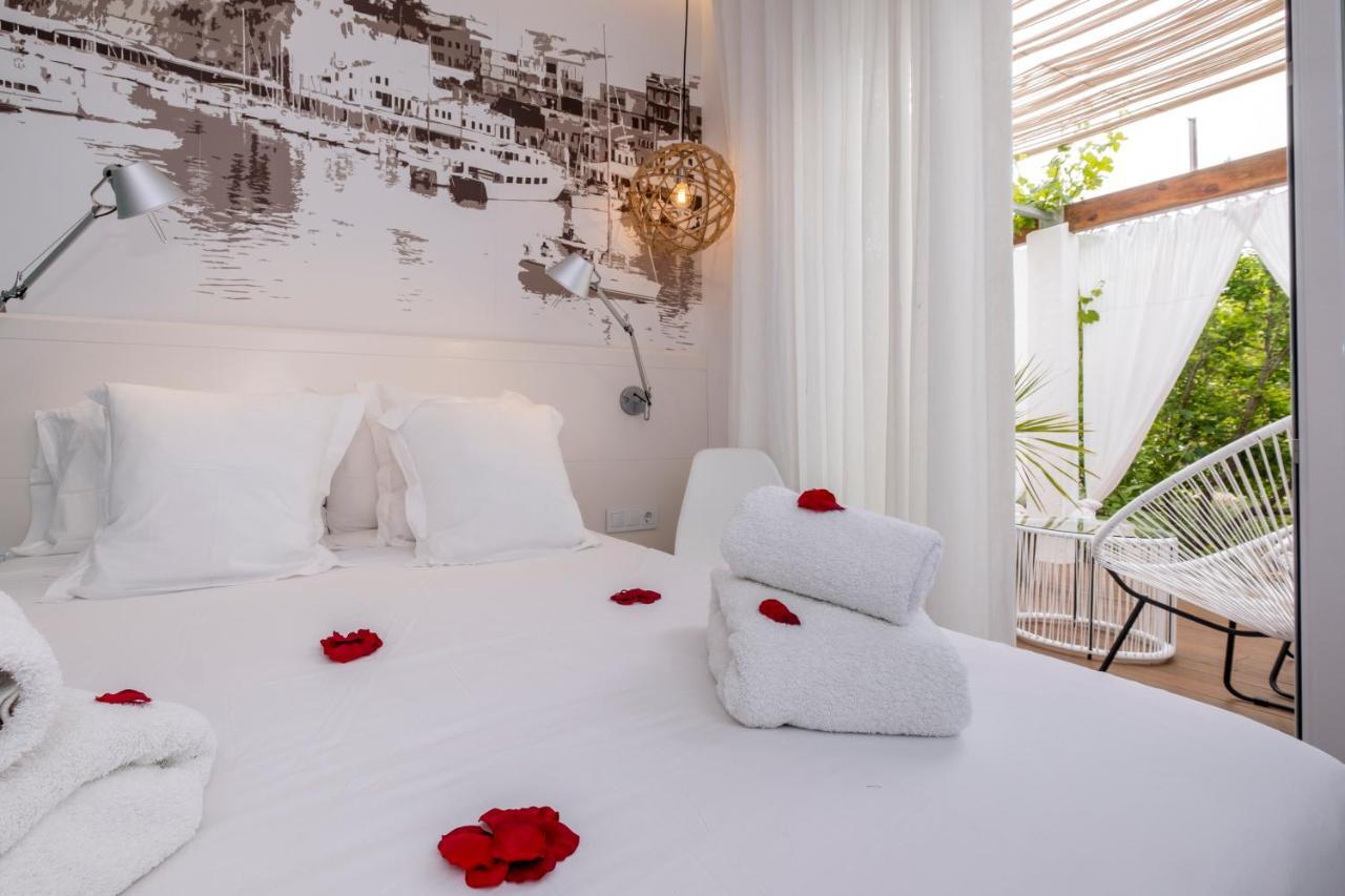 Hotel Abril 37 Ciutadella  Bagian luar foto